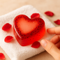 Savon cœur parfum fraise Ma Joly Savonnerie